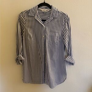 Old Navy Blue and White Striped Button Down Shirt in Size XS